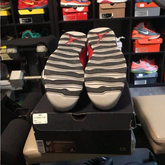 Jordan 10 Bulls over Broadway size 9.5 - Picture 4 of 4